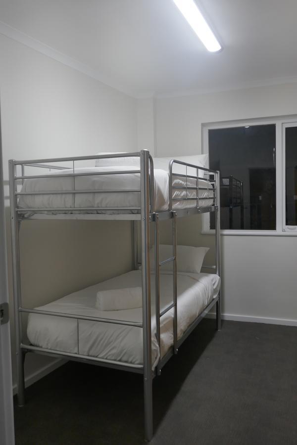 Okeefes Hotel Backpackers 론서스턴 외부 사진