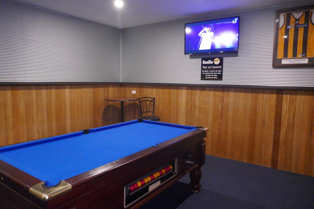 Okeefes Hotel Backpackers 론서스턴 외부 사진
