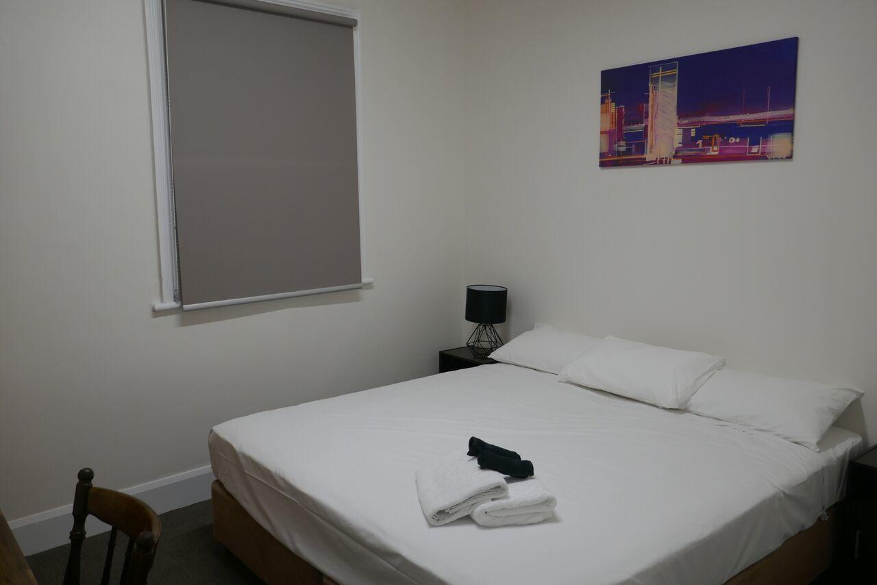 Okeefes Hotel Backpackers 론서스턴 외부 사진
